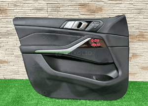 Tapicerka drzwi bmw X7 G07 1