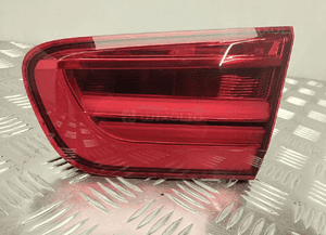 Bmw F20 F21 lampa w klapę bagażnika prawa tył 7359020 1