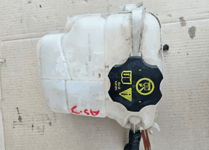 Opel Astra J 4 IV 2.0 CDTI zbiorniczek wyrównawczy chłodnicy 1