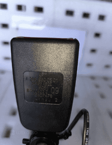 Zapinka pasa Lewy Tył Mercedes-Benz OE A2058600501 3