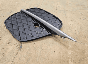 Kratka Zaslepka 7222860 Zderzaka Prawa Boczna Listwa Srebrna Oryginal BMW X5 E70 Lift LCI 11