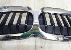 Grill bmw G20 atrapa nerki 5113192976-10 ok 6
