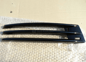 Kratka zderzaka przedniego prawa range rover LR118371 nowy oryginał 1