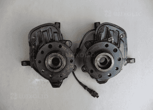 ZWROTNICA PIASTA LEWY PRZÓD OPEL MERIVA A ABS PIASTA 5 ŚRUB 1,7 DTI 1