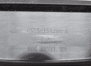 Ford ecosport prawa kratka zderzaka ramka halogenu GN15-15A298-A llu 8