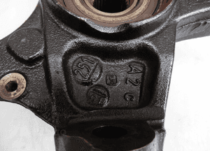 Zwrotnica piasta prawa Peugeot 308 II T9 P65 6