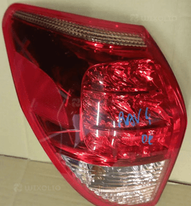 Toyota Rav4 III 06-09 lampa tyl tylna  lewa 4