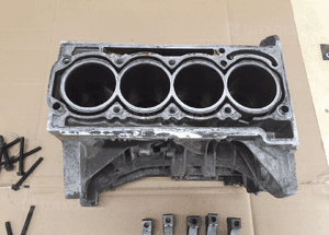 Blok 03C103019 G H Silnika Slupek Panewki 1.6 FSI BAG VW Golf V A3 8P Leon II Jetta 03C103019 G H 1