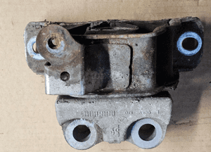 Fiat Grande Punto  1.2 1.4 8V poduszka skrzyni łapa 1