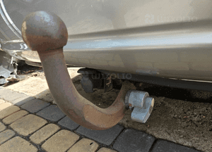 Toyota Avensis T25 kombi hak holowniczy Brink 1