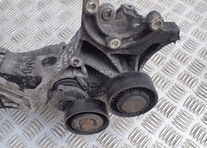 Vw audi seat skoda 2,0 tdi łapa silnika 03L903143H radom 4