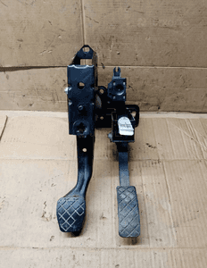 Pedały pedał hamulca sprzęgła VW New Beetle 1J1721111C 1J1721651A 1