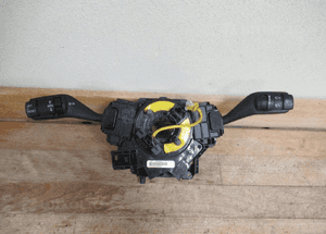Przełącznik zespolny taśma ford focus MK2 1