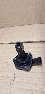 Czujnik poziomu oleju VW AUDI SEAT SKODA 2.0TDI 03C907660G 3