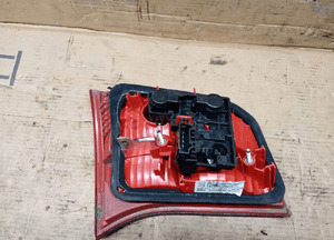Lampa prawy tył tylna prawa w klapę Audi A6 C6 Kombi 4F9945094 3