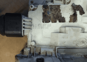 Audi A3 8P 3D zamek drzwi prawych  4F1837016 8