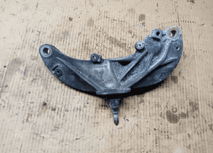 Łapa mocowanie skrzyni biegów Renault Trafic III Vivaro B 112332850R 1