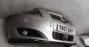 Zderzak przód przedni do toyota auris i halogeny 1C0 4