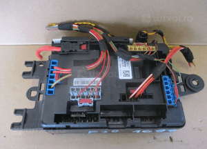 SKRZYNKA BEZPIECZNIKÓW BMW F20 F21 F30 F31 9337880 2