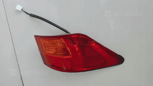 Lexus is ii 220D lampa tył tylna prawa 3