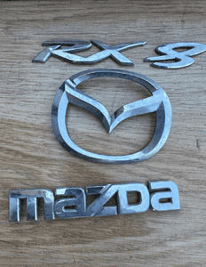 MAZDA RX8 znaczek emblemat klapy światło stop 3