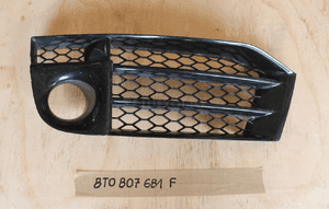 Kratka zderzaka lewa audi RS5 8T 8T0807681F 2013 1