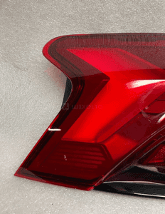 Lampa lewy tyl audi e-tron gt 4J3945091 org fv 2