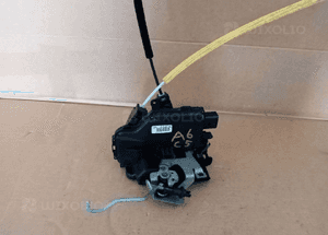 Zamek drzwi prawy tył tylny Audi A6 C5 4B0839016G 2