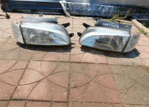 peugeot partner lampa prawa WYSYŁKA 2