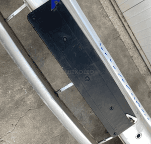 MERCEDES cls 219 zderzak kratka halogen przedni pdc xenon klapka sprysku 7
