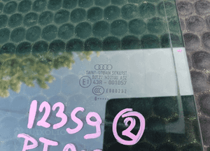 Szyba Szyby Boczna Drzwi Tyl Tylna AUDI A4 B6 B7 Sedan 21
