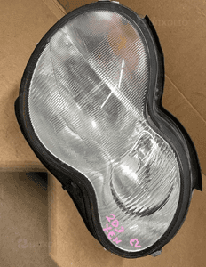 MERCEDES C 203 lampa xenon prawa europa  przed lift sedan kombi 1