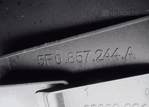 SEAT LEON III 5F RAMKA LICZNIKA 5F0857244A RADOM 3