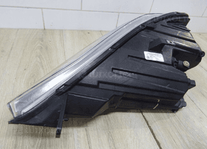 Tesla model s lift lampa prawy przód prawa przednia full led 105357500E 2