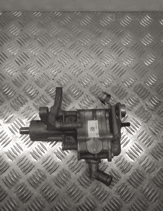 Bmw F06 pompa wspomagania 6867159 1