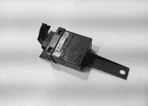 Moduł sterownik szyb renault trafic ii vivaro a 7700822928 8200021109-A 01- 2