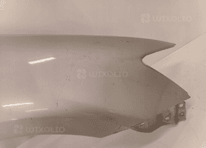 Lexus is II 05-12 BŁOTNIK PRAWY PRZÓD 2