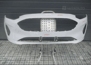 Zderzak przedni przód ford fiesta MK8 2016-2021 1