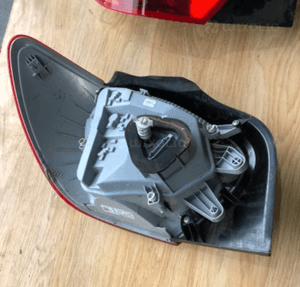 MERCEDES A 176 lampa tył tylna lewa 2