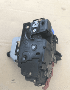 Zamek prawy przód Audi A3 8P 03-13r 4E2837016 6