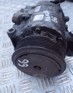 AUDI A4 A5 Q5 POMPA KLIMY KLIMATYZACJI 8KD260805 RADOM 3