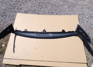Spoiler tylnej klapy bmw X5 G05 nowy 51629447772 oryginał 1