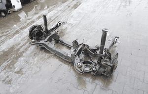 Belka zawieszenia tył volvo V60 1 i lift 1