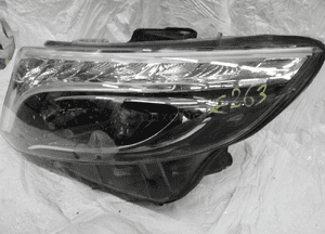 Mercedes v klasa 447 full led lampa przednia lewa 2