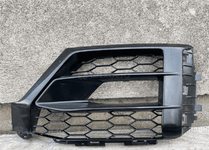 Kratka zderzaka lewa przod audi Q2 s-line 81A nowa 1