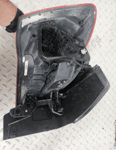 Bmw F20 lampa tył tylna prawa 7424494 ładna lift led 4
