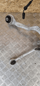 Bmw F34 zwrotnica amortyzator prawy przód przednia 6798260 6859040 8