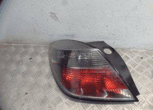 Lampa tylna lewa opel astra h coupe 1