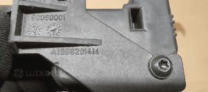 Siłownik klapki wlewu paliwa Mercedes W245 A2038201997 A1698201414 6