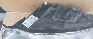 Przod przednia lampa lewa audi A6 C6 3